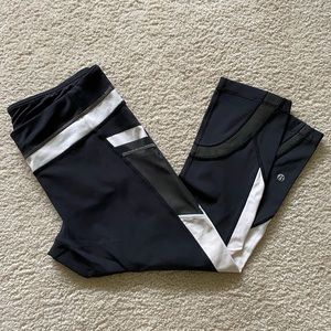 Lululemon Pocket Capri Leggings